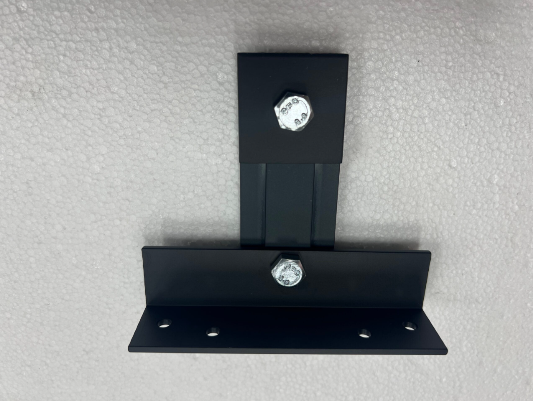 Ceiling & floor attachment