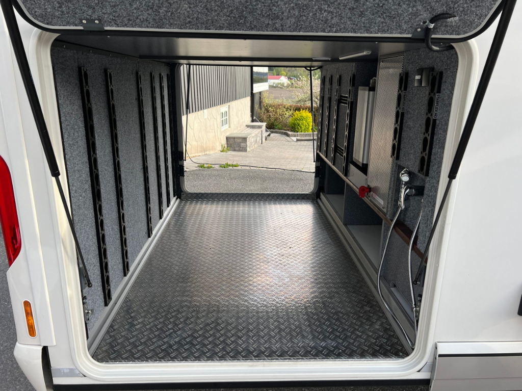 BUNDLE Carthago E-Line Q-Bed Motorhome Storage Kit – Starflex Rail & Telescopic Tubes System