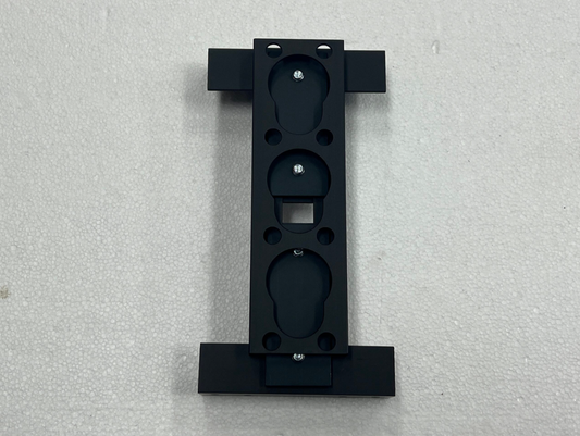 Ceiling & floor attachment