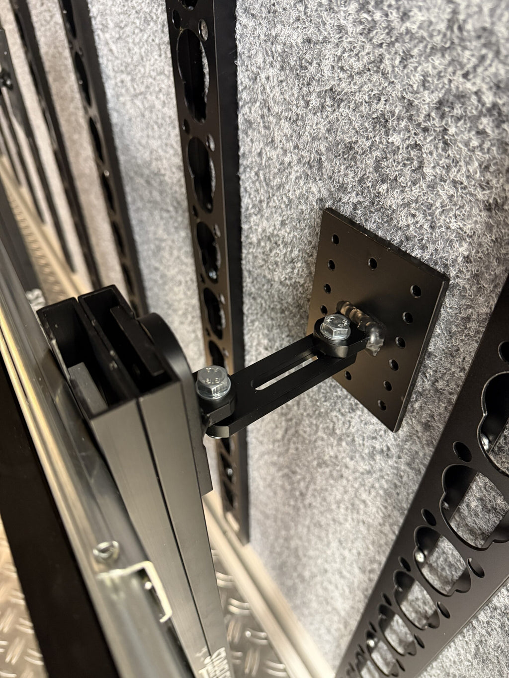 Euroslider  - Vertical Rail Set